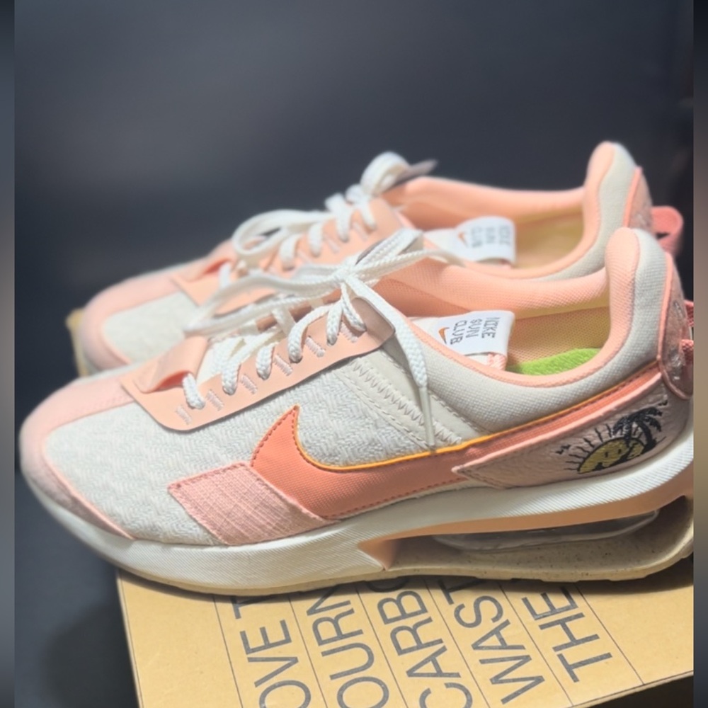 Women Air Max Pre-Day SE